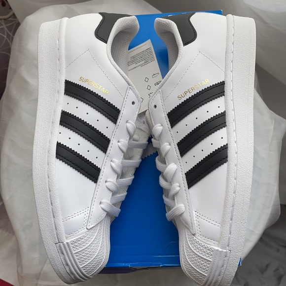 Adidas Superstar J - Picture 3 of 8